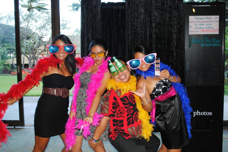 Strike A Pose Maui, PHOTO BOOTH RENTALS