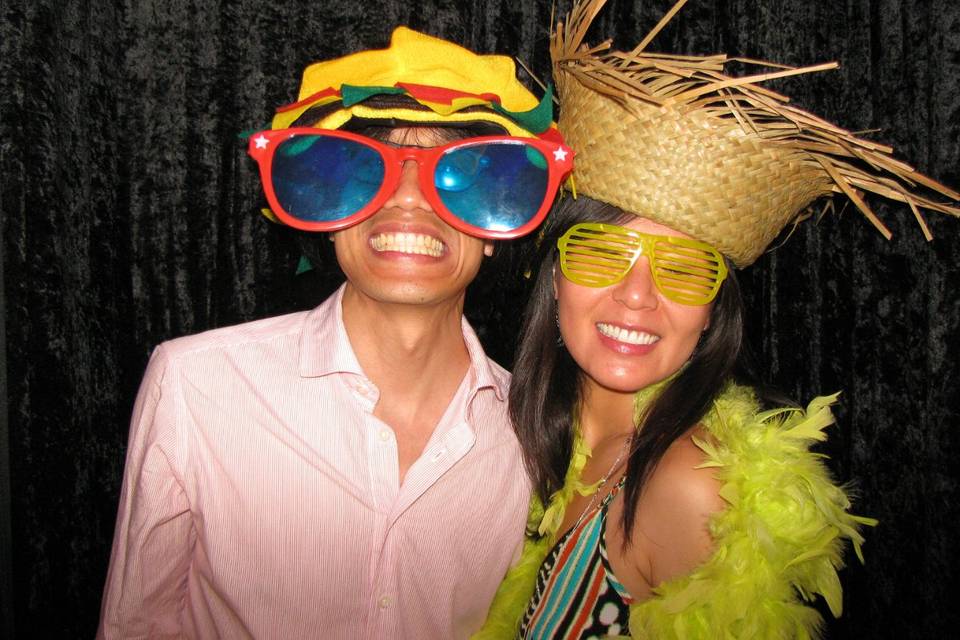 Strike A Pose Maui, PHOTO BOOTH RENTALS