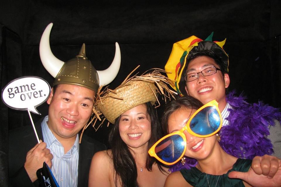 Strike A Pose Maui, PHOTO BOOTH RENTALS