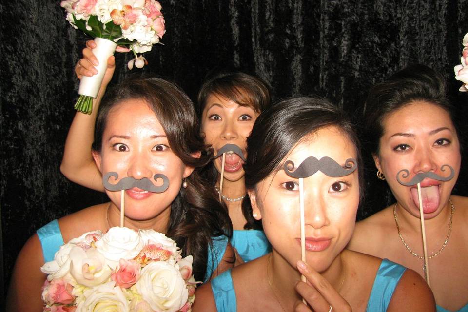 Strike A Pose Maui, PHOTO BOOTH RENTALS