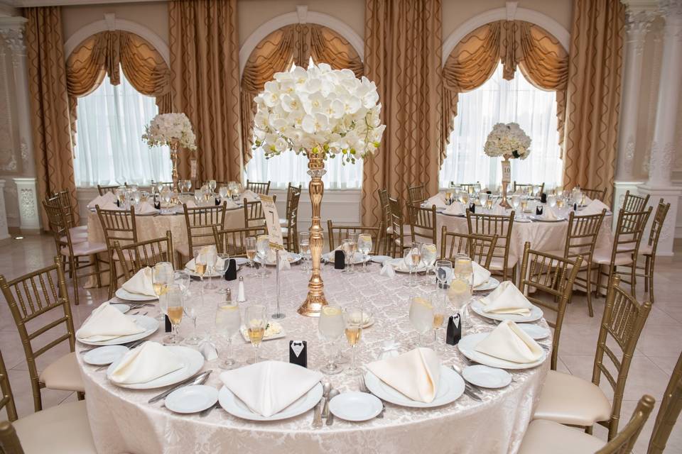 Table settings and tall centerpieces