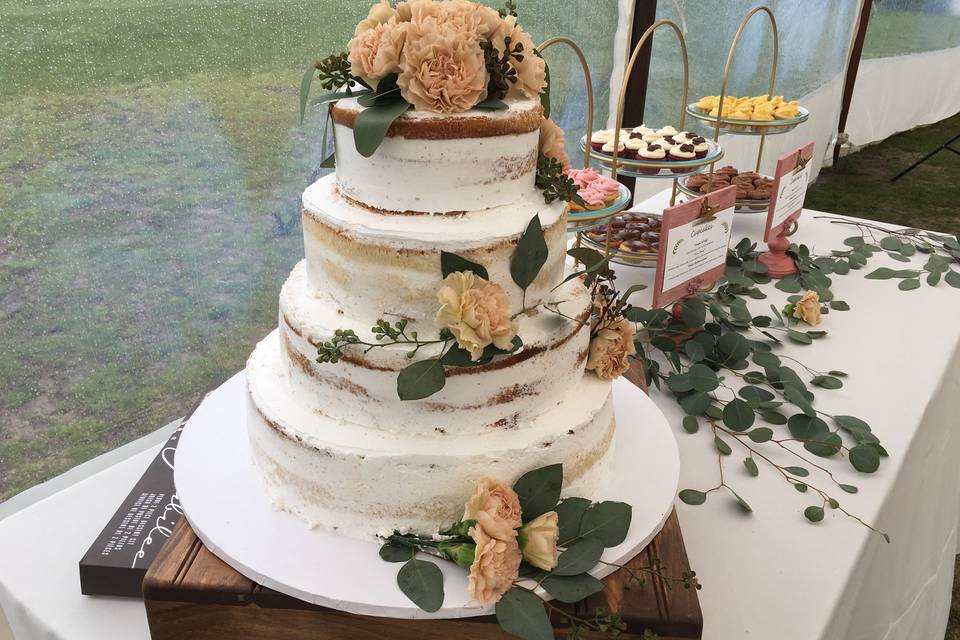 3-tier naked wedding cake