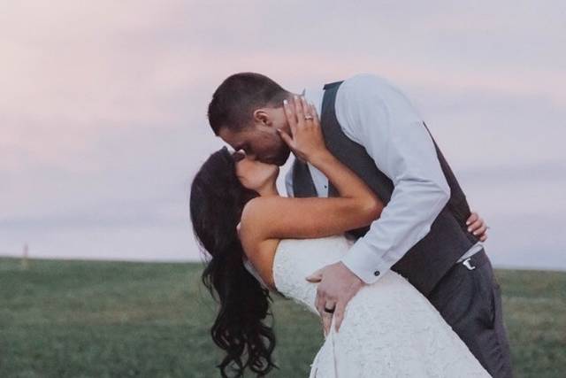 The couple's kiss