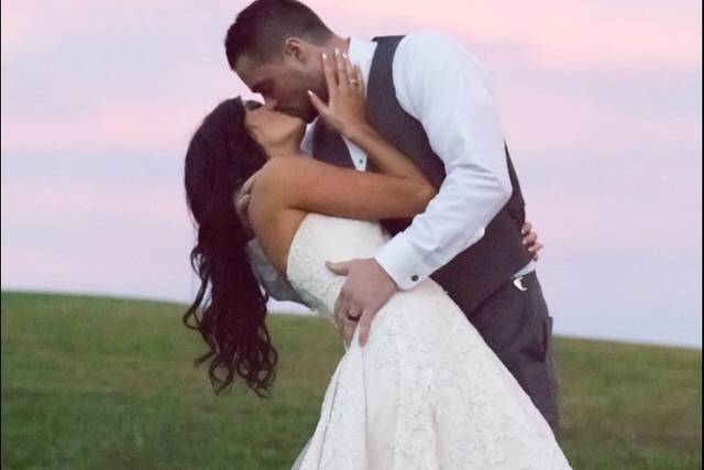 The couple's kiss