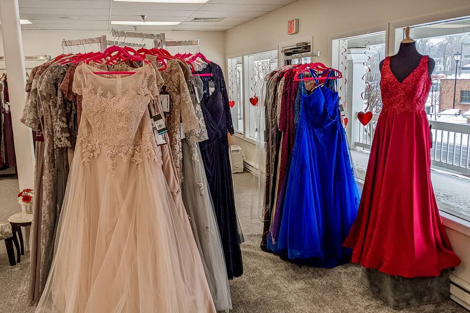 The Sisterhood of the Traveling Prom Dress' - The Boston Globe