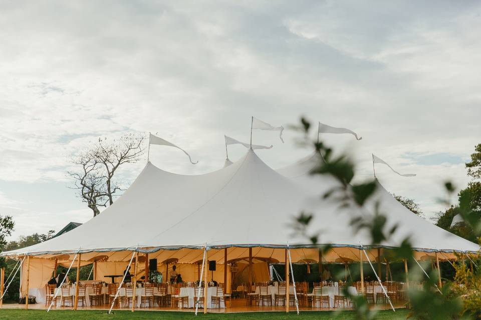 Elegant tent