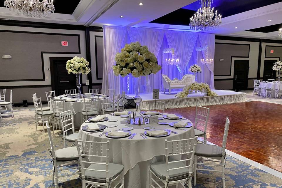 Full drape linens