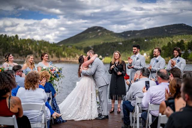 Rev. Kelly Robbins Wedding Officiant