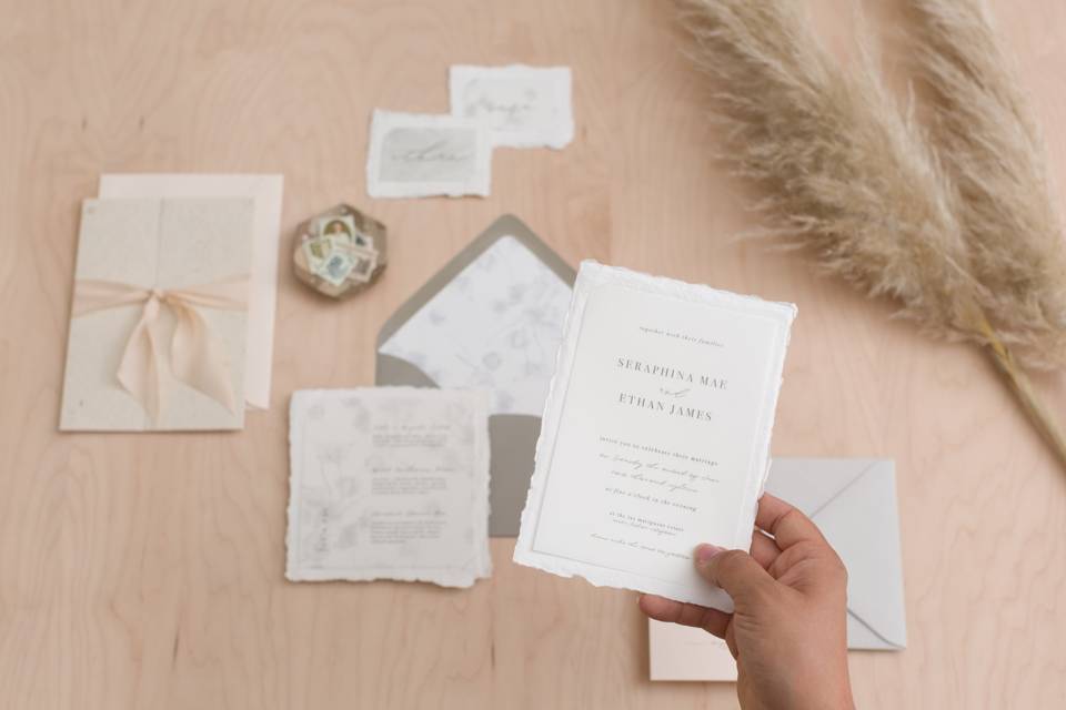 Neutral Invitation Suite