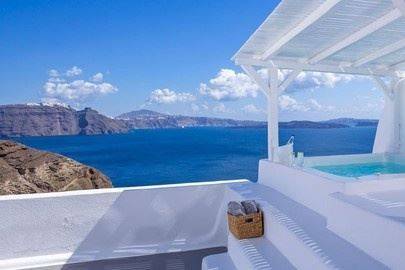 Beautiful Suite in Santorini Greece