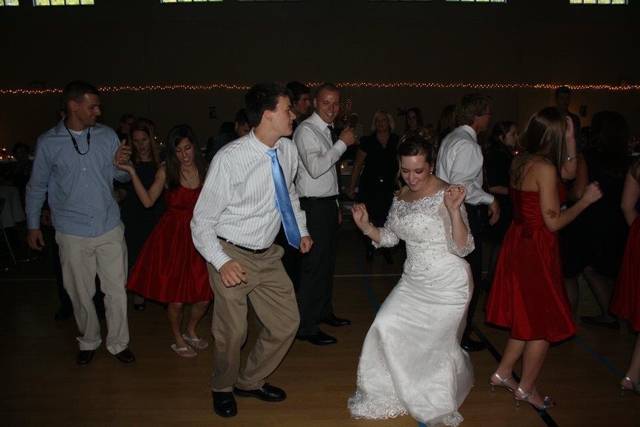 Bride breaking it down on the floor