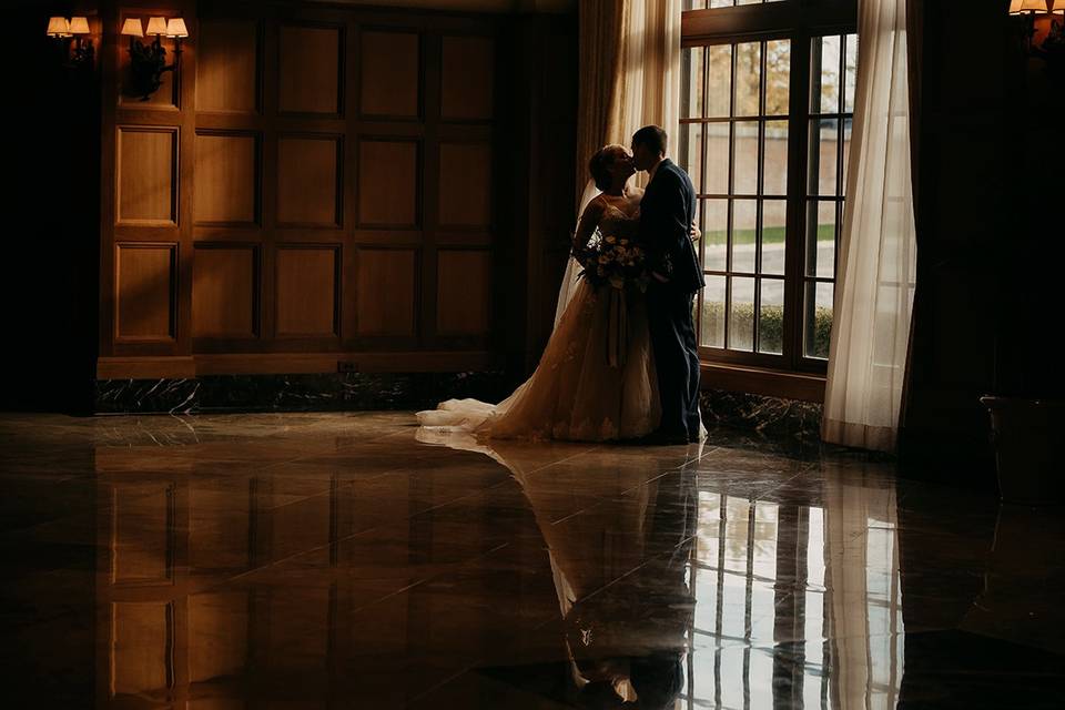 Kiss by the window