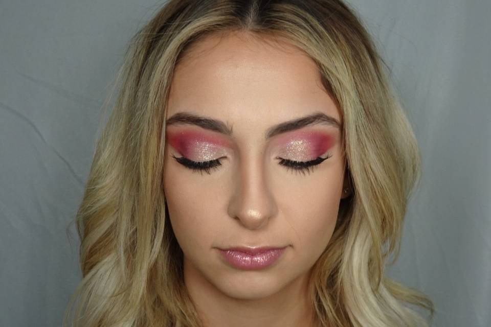 Glam bridal makeup