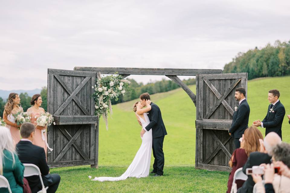 Tempson Barn Ceremony