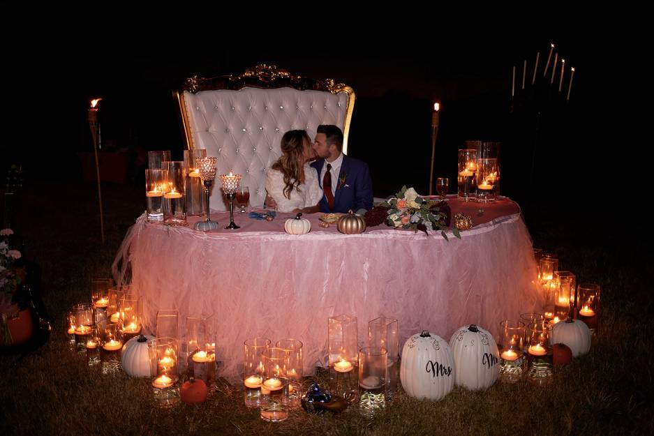 Sweetheart table