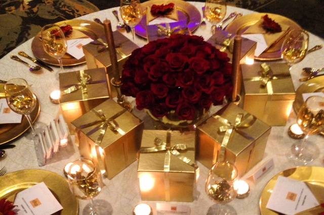 Table in Gold