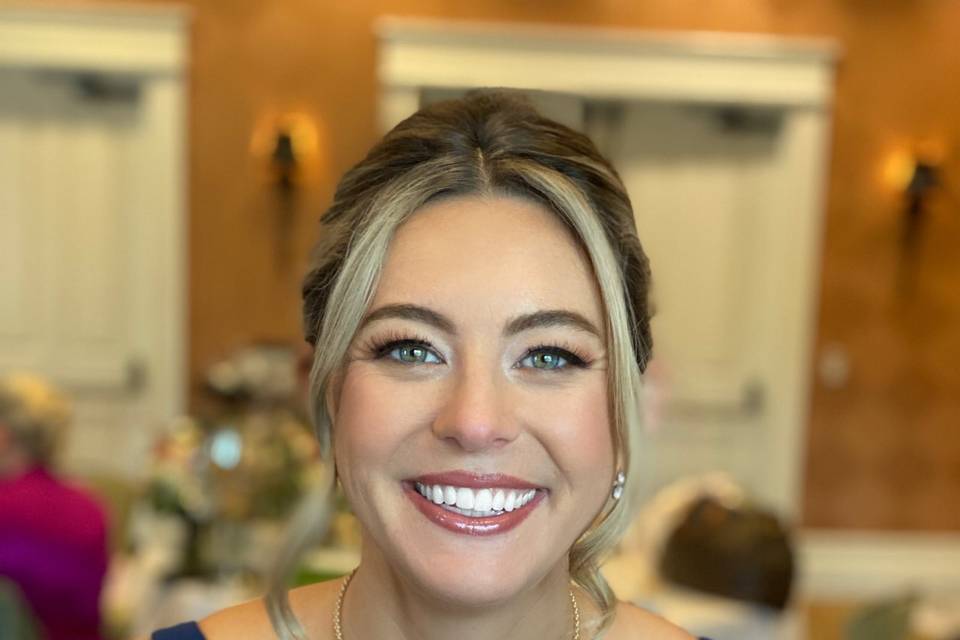 Natural Glow for a Bridesmaid