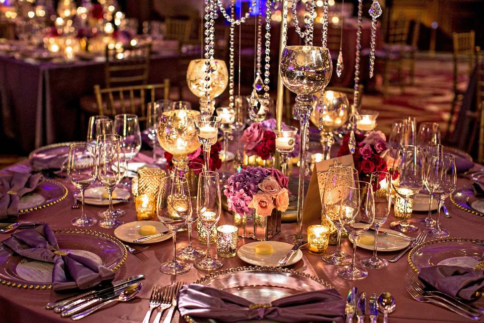 table setting with centerpiece