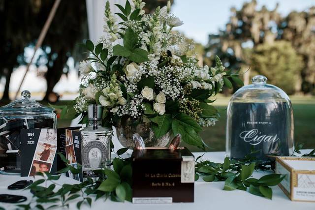 Elegant Savannah Weddings