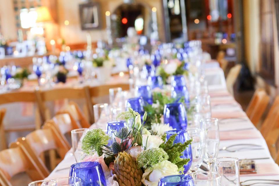 Sometimes a splash of color can really set the mood.  I loved this retro 1930's wedding at the Mountain Mermaid. (Jeremy Lucero Photography)