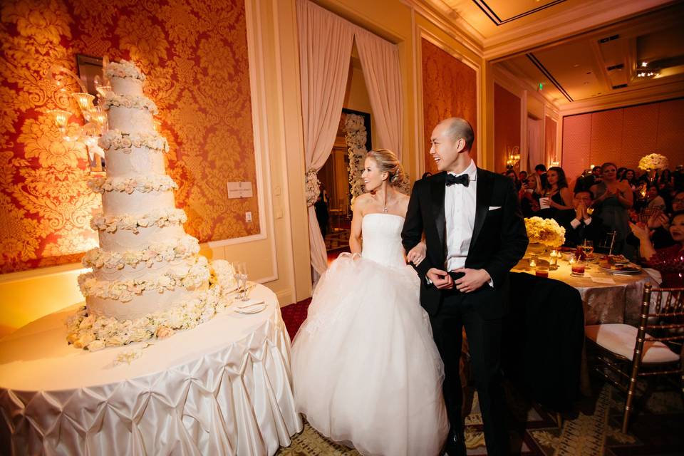 Breathtaking wedding cake