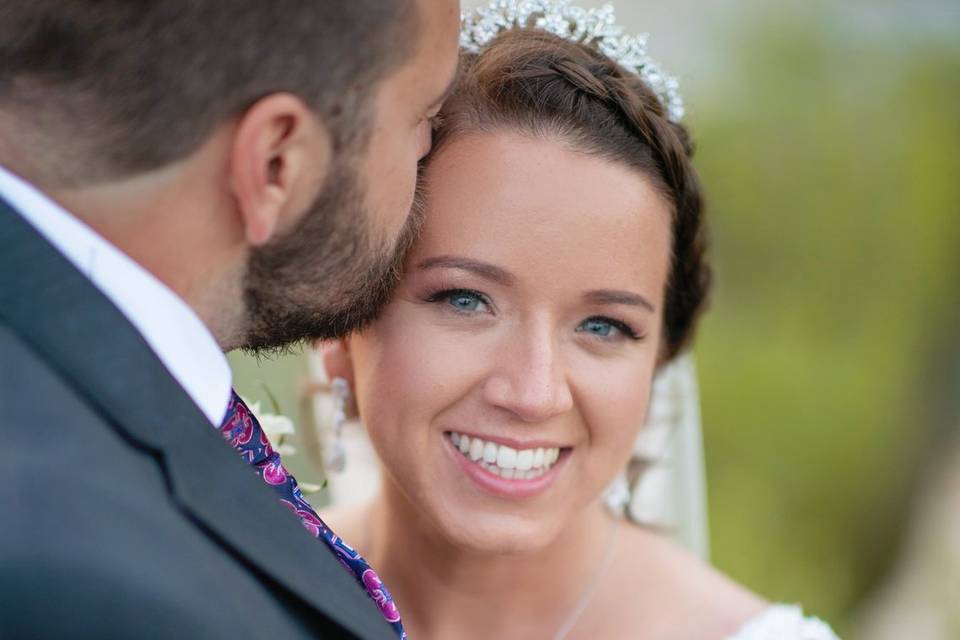 Bridal curls and makeup