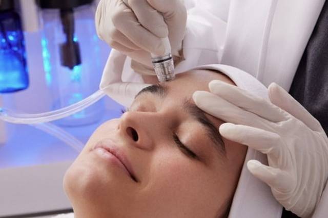 Diamond Glow Facial
