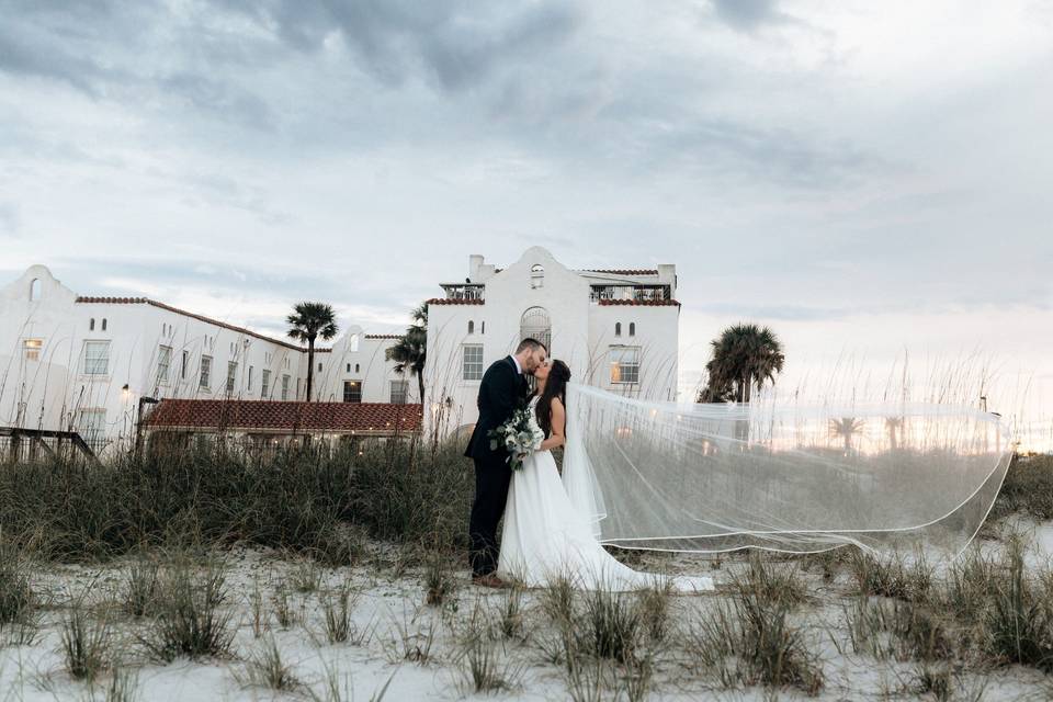 Kiss on the beach