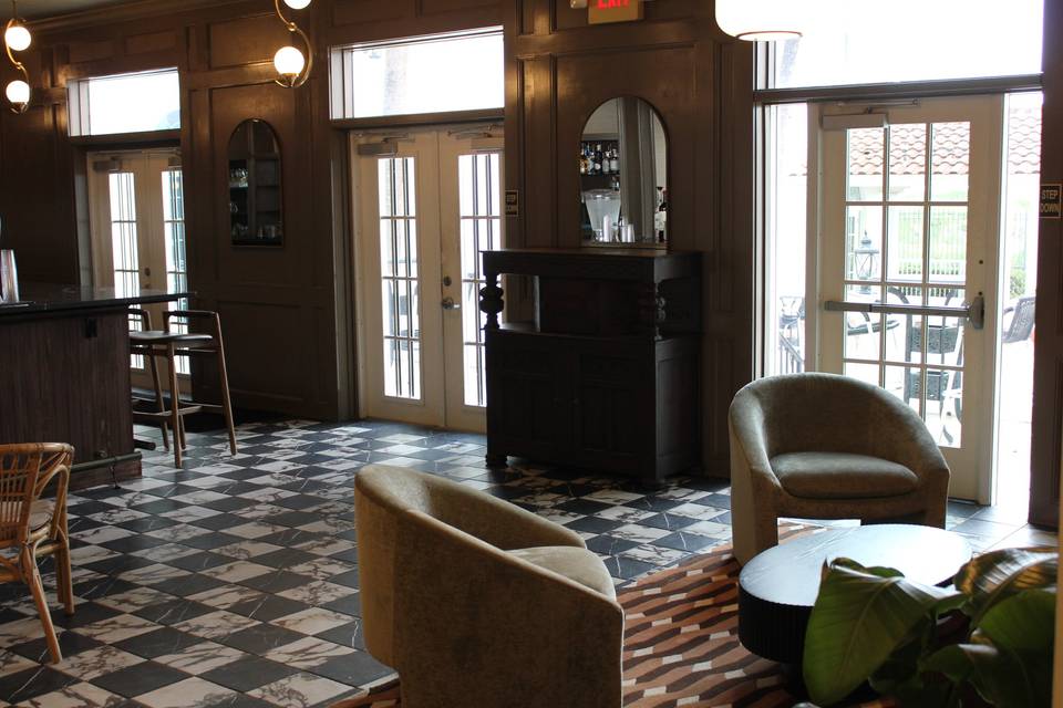 Main Bar