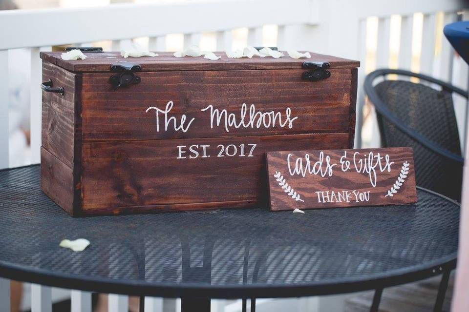 Halley Rose Calligraphy & Custom Creations