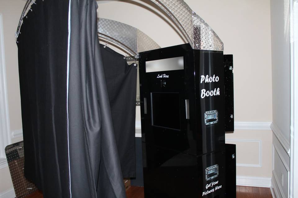 Photo Booth of Charlottesville