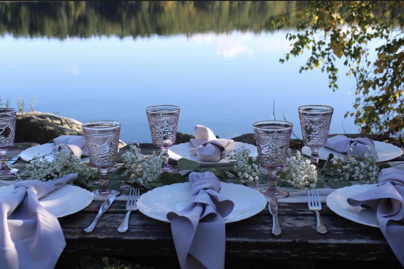 Waterfront tablescape