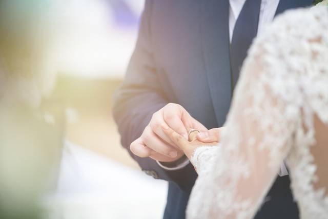 The giving of the ring