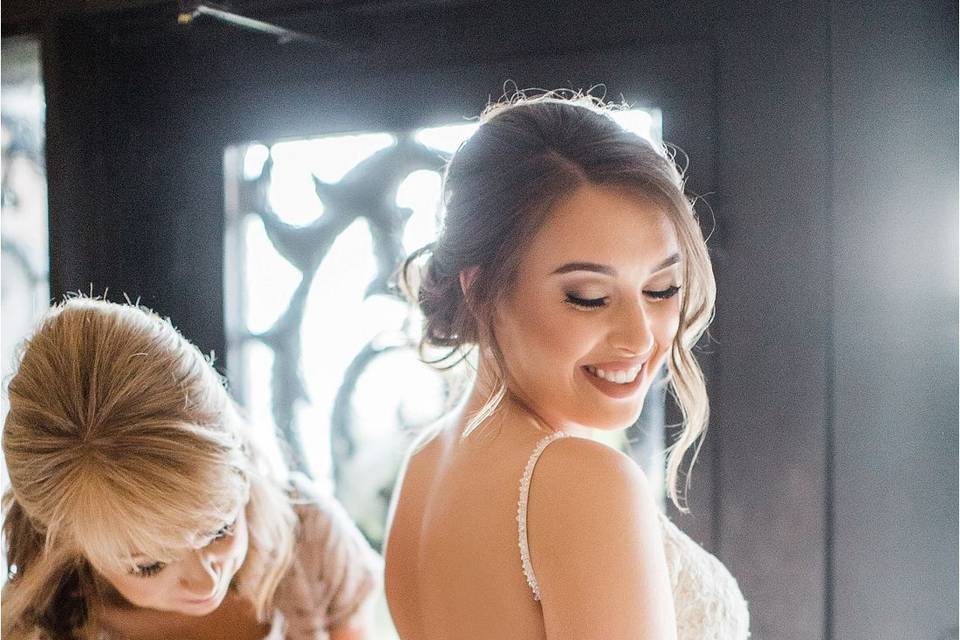Assisting the bride