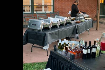 Backyard party w bar