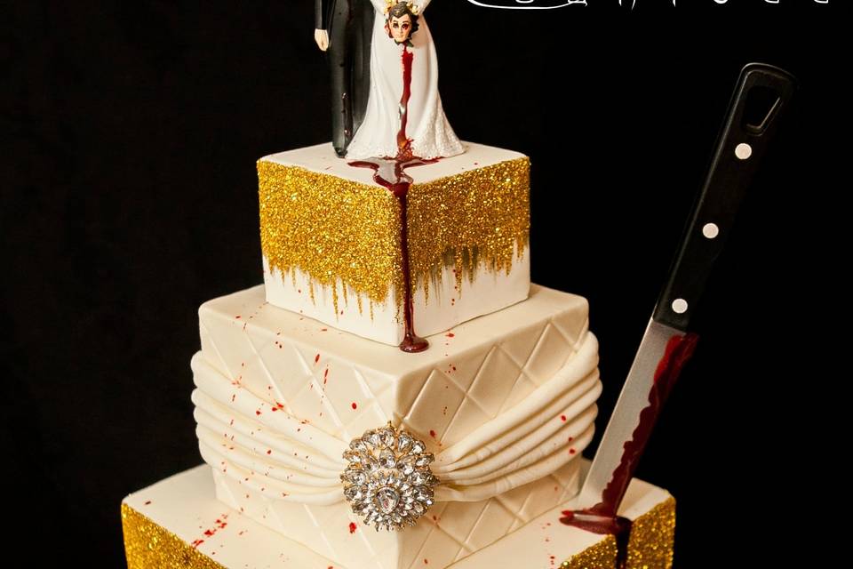 Gold digger themed cake