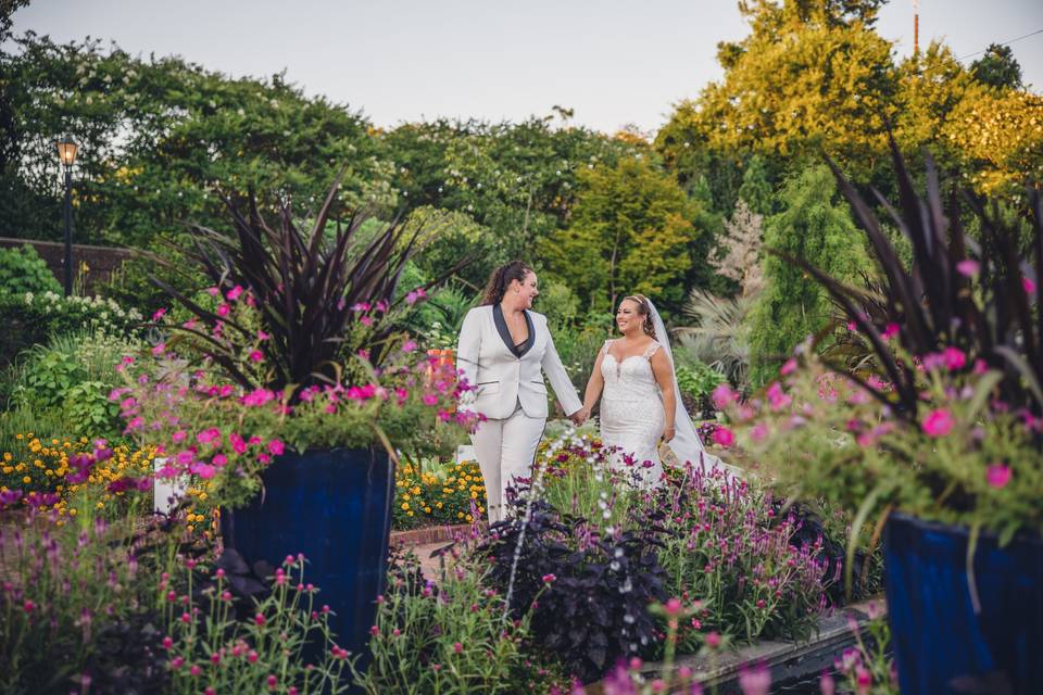 Botanical Gardens - Couple