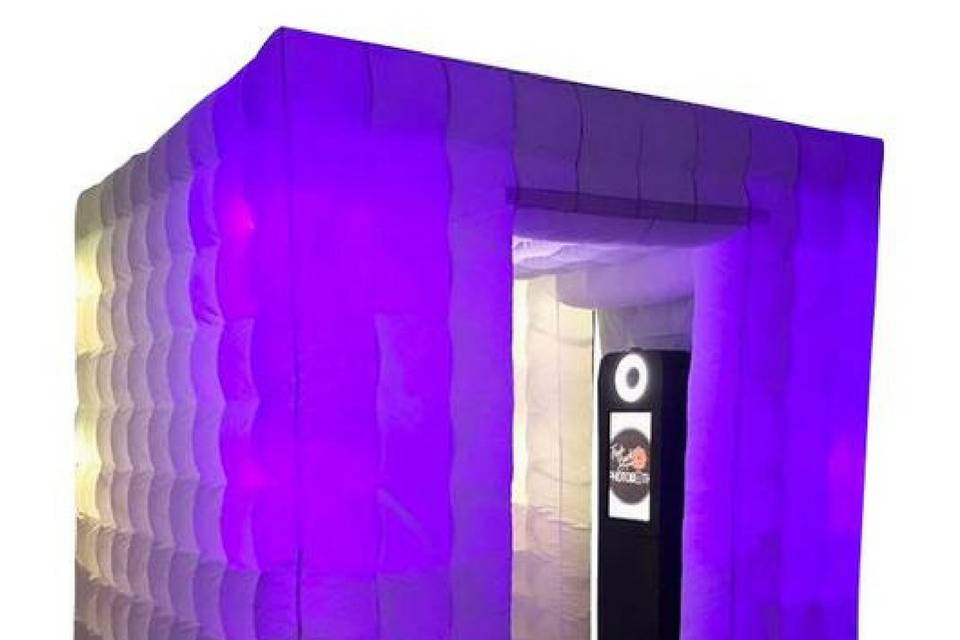 Glow Booth Cube
