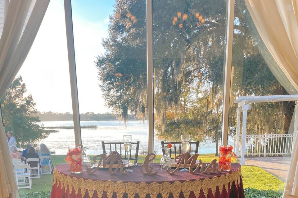 Sweetheart Table