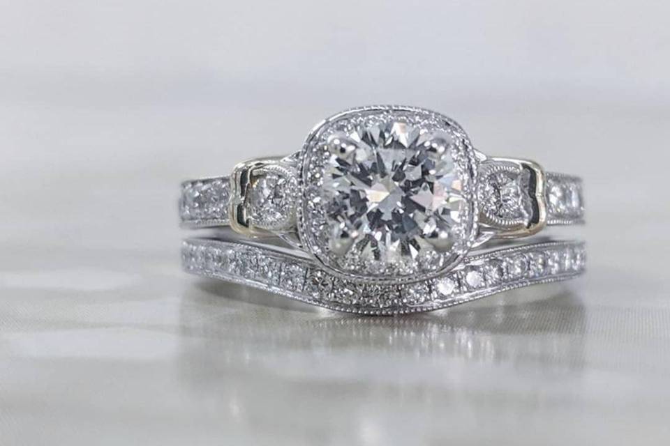 Diamond engagement ring