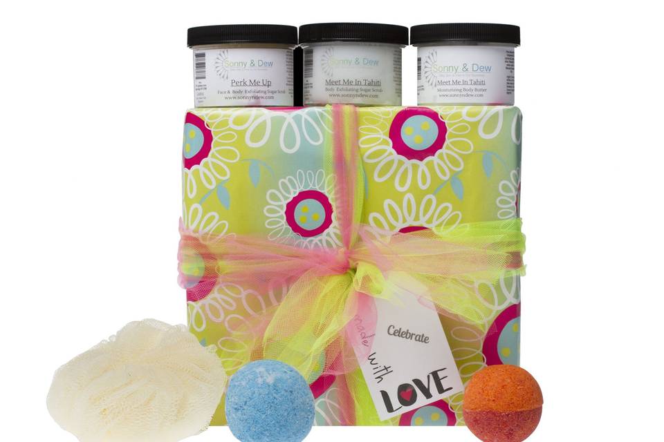 All Sonny & Dew products are handmade and all natural - lotions, bath bombs, soaps, hair products, sugar scrubs & more