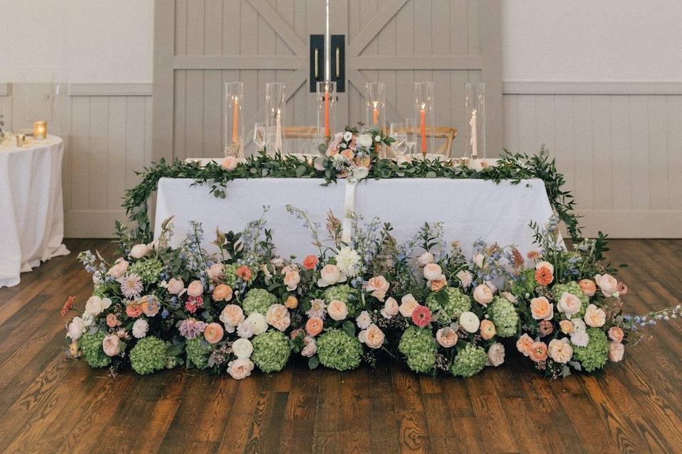 Sweetheart table