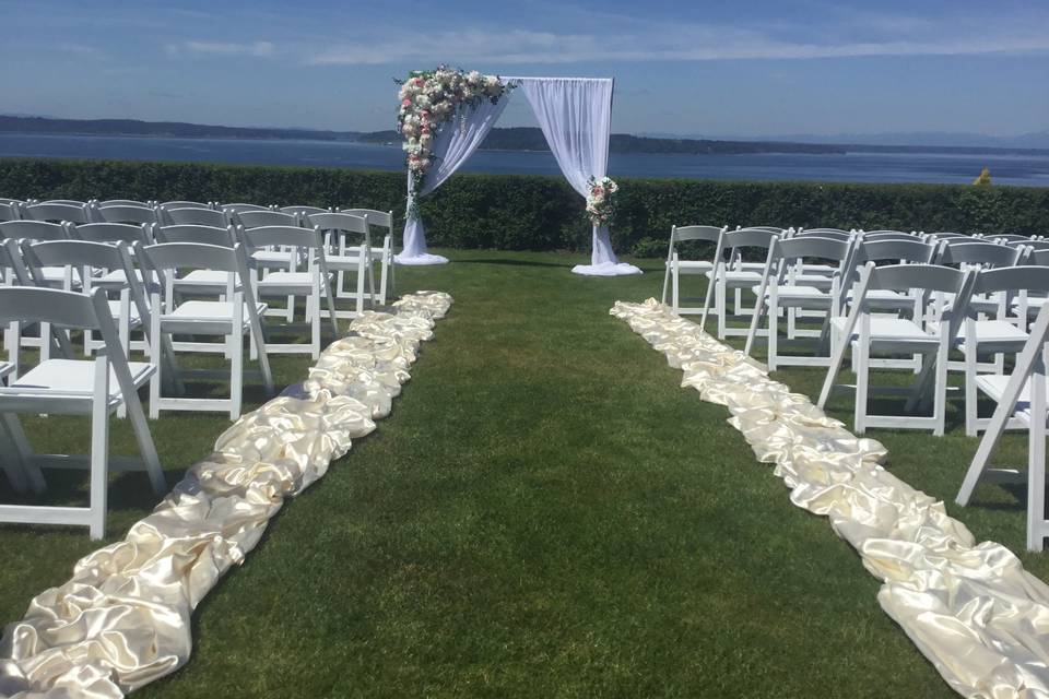 Out door ceremony decor