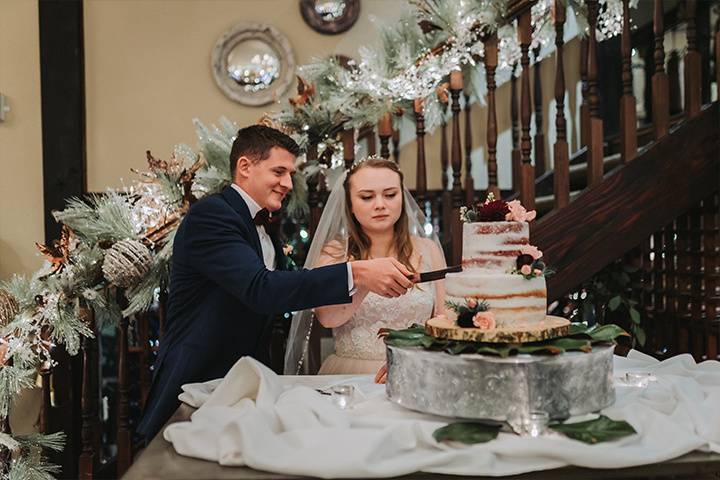 The Craftwood Inn Wedding