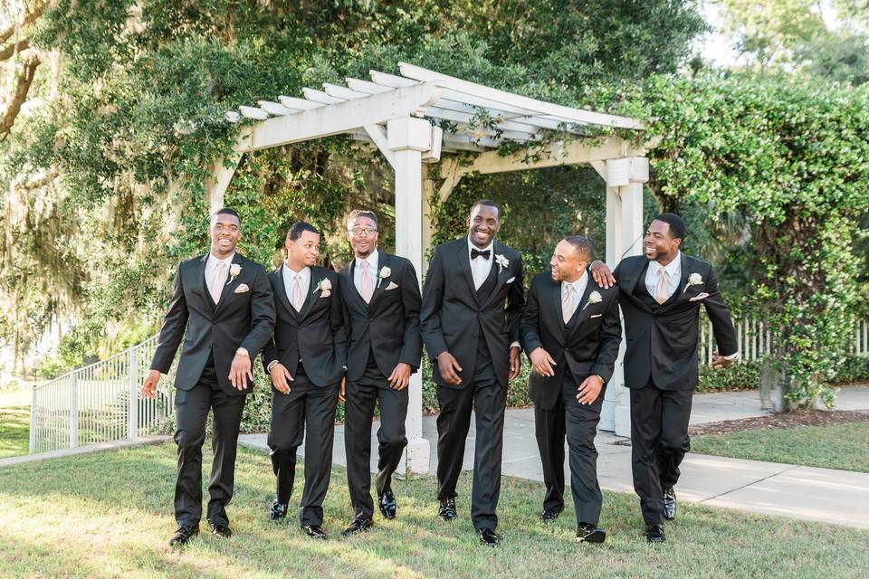 Bridal party having fun - Jesse Giles Photography