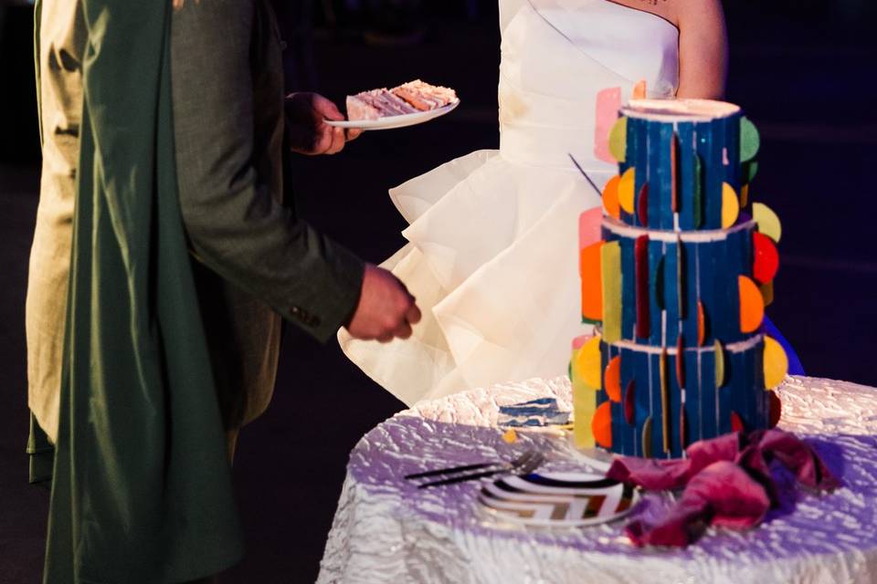Architectural wedding cake