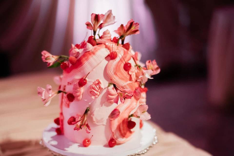 Floral dome cake