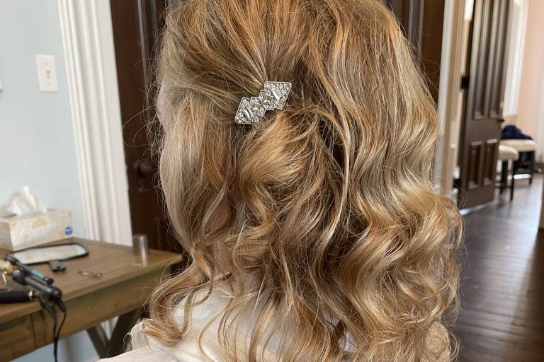 Bride curls with hair piece