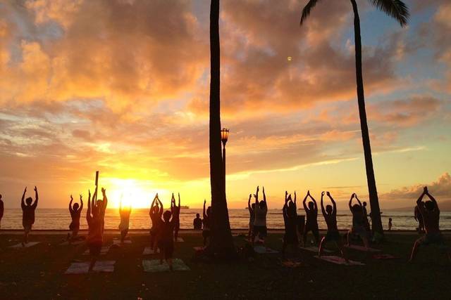 Beach | Sunset Yoga Hawaii