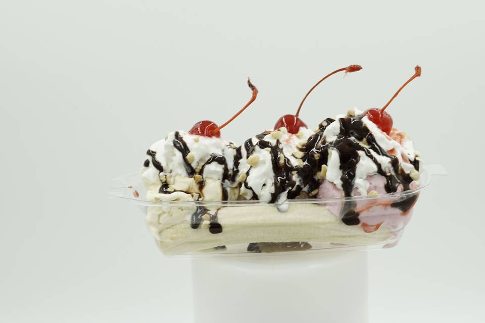 Classic Banana Split